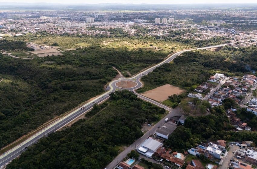 Nova avenida é alternativa de mobilidade para a população da parte alta. Foto: Victor Vercant/Drone Ascom Seminfra