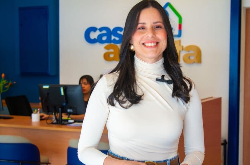 Fabiana Lisboa acompanha de perto o avanço das triagens na Casa do Autista de Maceió. Foto: David Silas/ Ascom Maceió Saúde