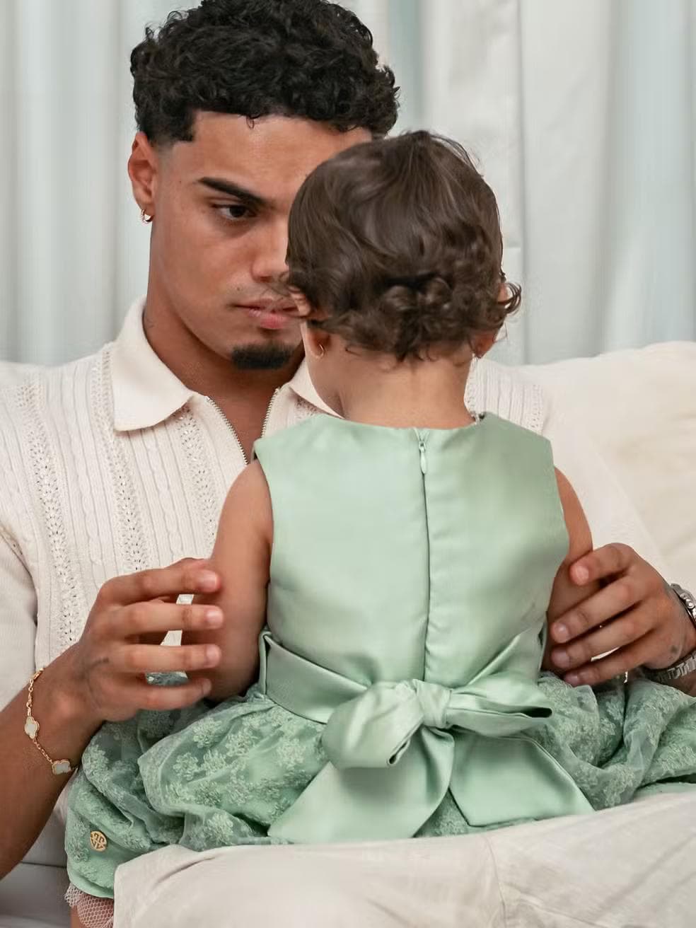 João Mendes e a filha, Teresa — Foto: Reprodução Instagram