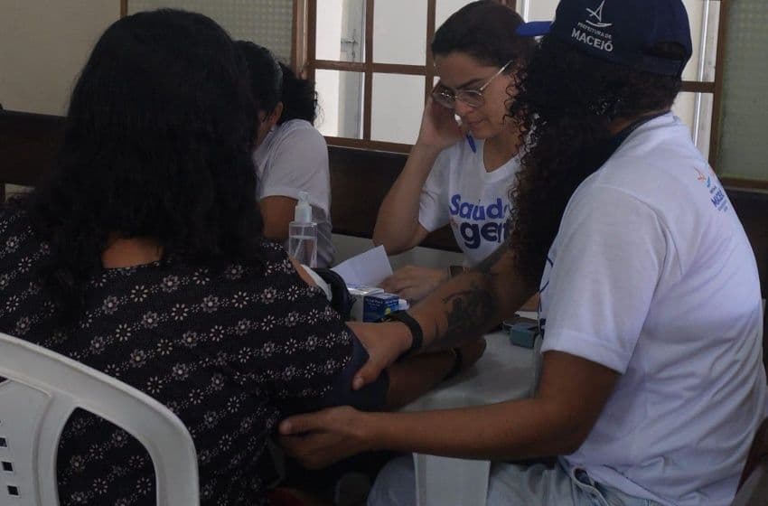 Atendimentos do Olhar da Gente e Saúde da Gente no Barro Duro. Foto: Cortesia