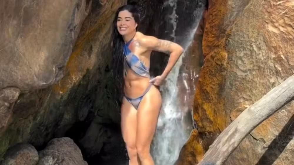 Aline Campos com biquíni diferentão — Foto: Reprodução/ Instagram @soualinecampos