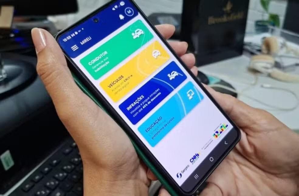 Renovação automática da CNH é usada como isca em golpe digital. — Foto: Redes sociais/ Reprodução